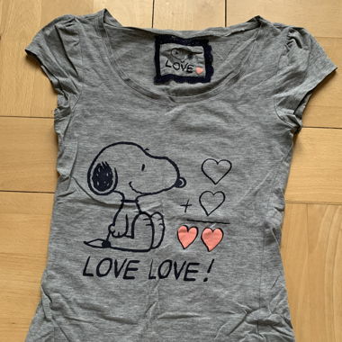 Grey Snoopy T-shirt