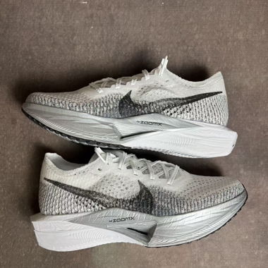 Nike ZoomX Laufschuhe