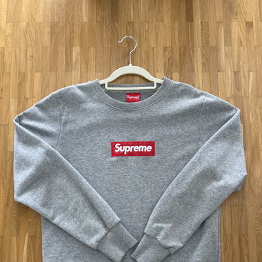 Pullover grau