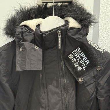 Winter Jacke Super Dry JPN