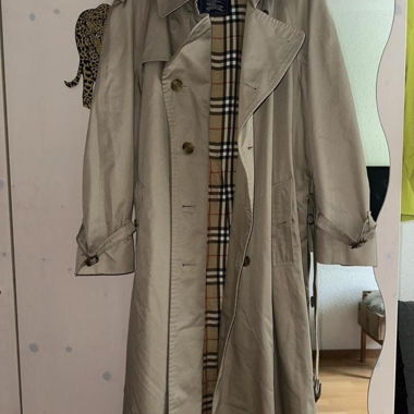 Original Burberry Trenchcoat