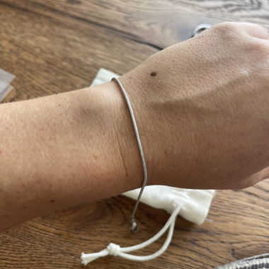 Bracelets argentés (couleur)