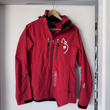 Rote technische Jacke 8848