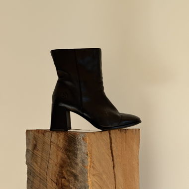 Bottines en cuir noires Bugatti