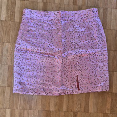 Minigonna rosa con motivo