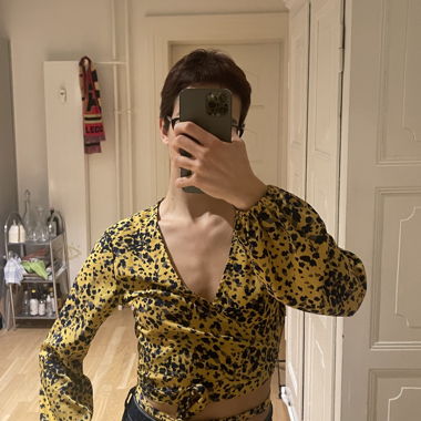 Mustard top with blue pattern
