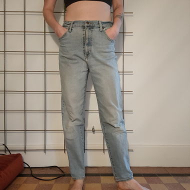 Lewis High-Waist Mom