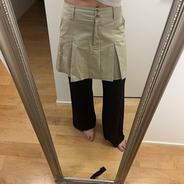 Anthropologie beige Rock