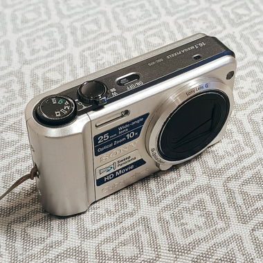 Sony Cyber-shot DSC-H70