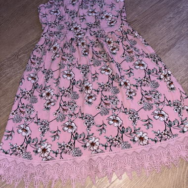 Pinkes Blümchen Kleid