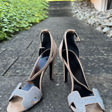 Hermes heels