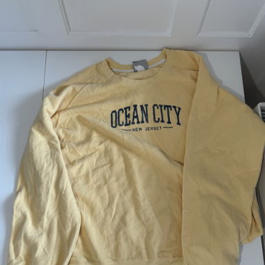 Gelber Pulli