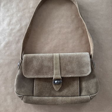 Borsa a tracolla in camoscio marrone