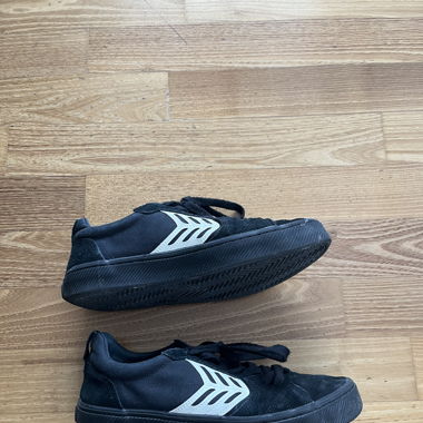 Cariuma Schuhe