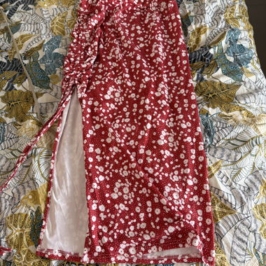 Gonna midi a fiori rossa