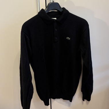 Schwarzer Lacoste-Pullover