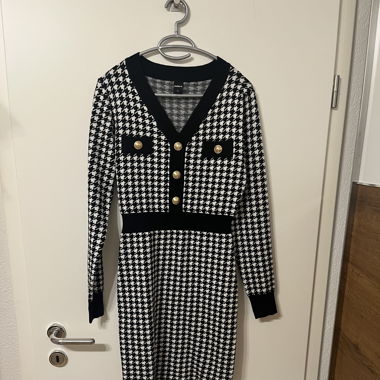 Kleid