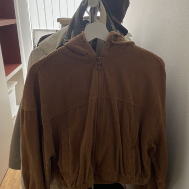 Cropped braune Jacke