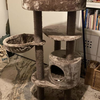 Cat tree with hideout and sleeping surfaces