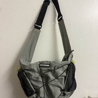 Borsa d'ispirazione francese