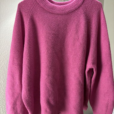 Fuchsia-rosaner Rundhals-Pullover