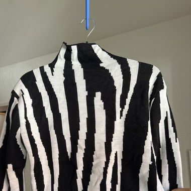 Gemusterter Crop-Pullover