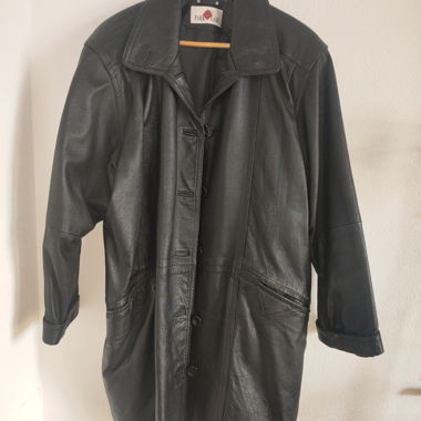 Cappotto in pelle nero