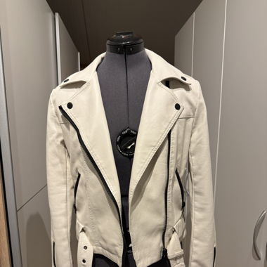 Weiße Lederjacke / veste en cuire