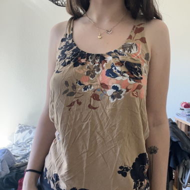 Beiges Blumen Tanktop
