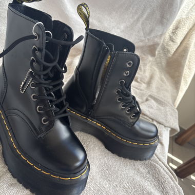 Dr.Martins