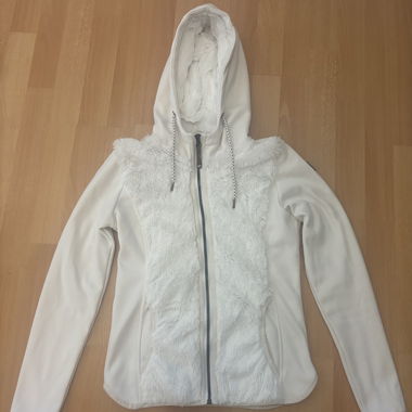 Veste blanche en fourrure