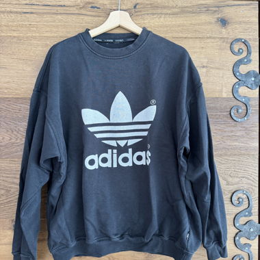 Adidas Sweatshirt