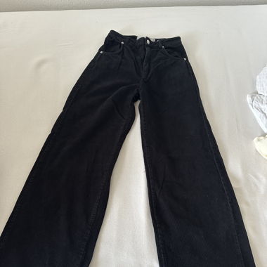 Jeans Bershka velours côtelé 