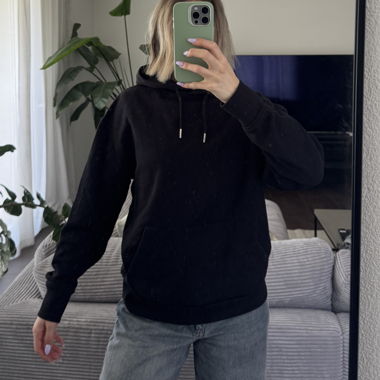 Hoodie noir avec capuche