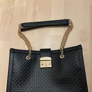 Handtasche