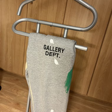 Gallery dept Jogger
