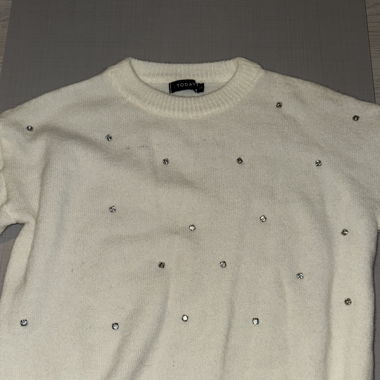 struck pullover mit steinen