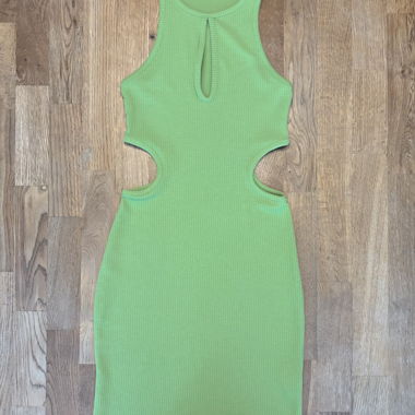 Kurzes Kleid, Bershka