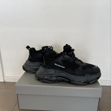 Balenciaga triple S T.44