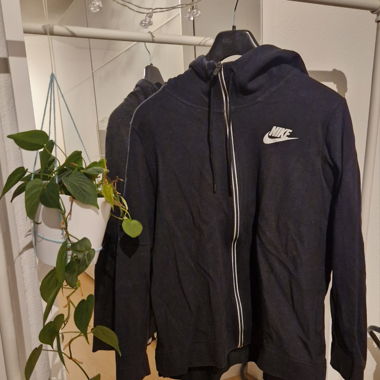 Nike Jäckli