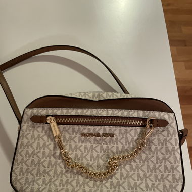 Handtasche