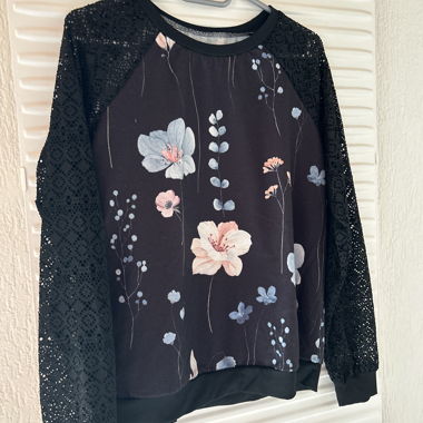 Black Floral Sweatshirt
