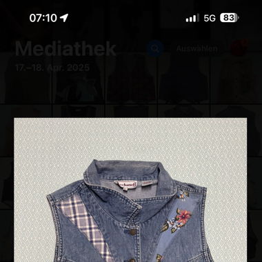 VINTAGE COLOUR VEST