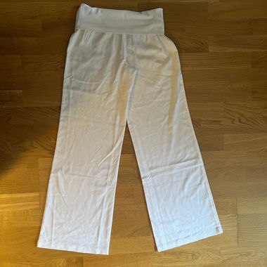 Weisse Leinenhosen
