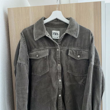 Zara Jacke