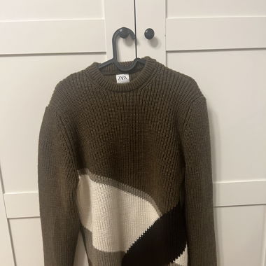 Sweater by Zara 