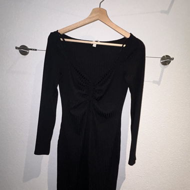 Robe noire de soirée (ou pas) 