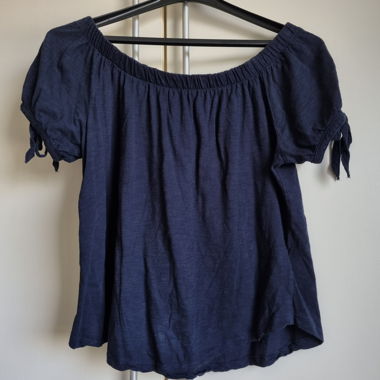 Off-Shoulder Top