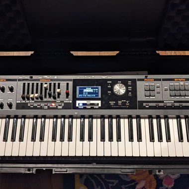 Tastiera Roland V-Combo VR-09 con flight case