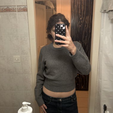 grey primark shirt